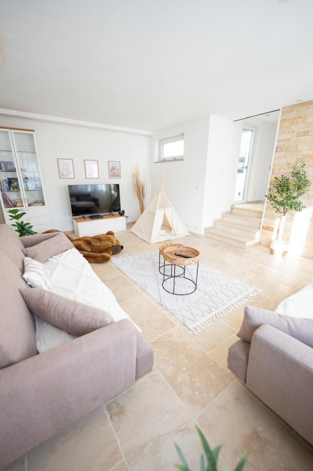 -Stadthaus Ida- Mit Grosser Dachterasse, Am Schlosspark, Luftkurort Kisslegg, Boxspringbetten, Kaffeevollautomat, Smarttv, Familienfreundlich, Grosszuegig, Zentral Exterior foto
